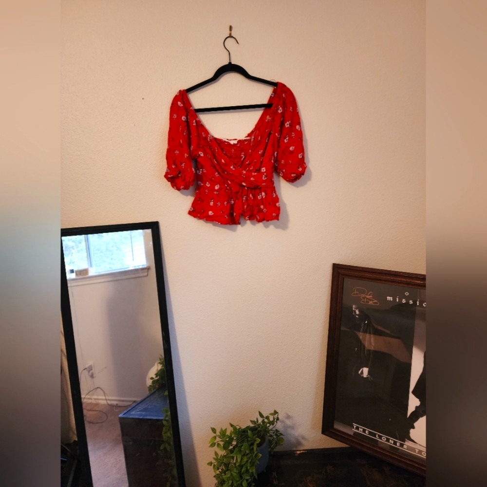 Puffy Sleeve Floral Top | Size: L